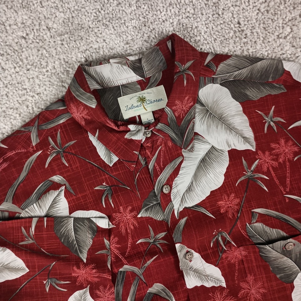 Vintage Island Shores Mens‎ Large 100% Rayon Red Tropical Pattern Hawaiian Shirt